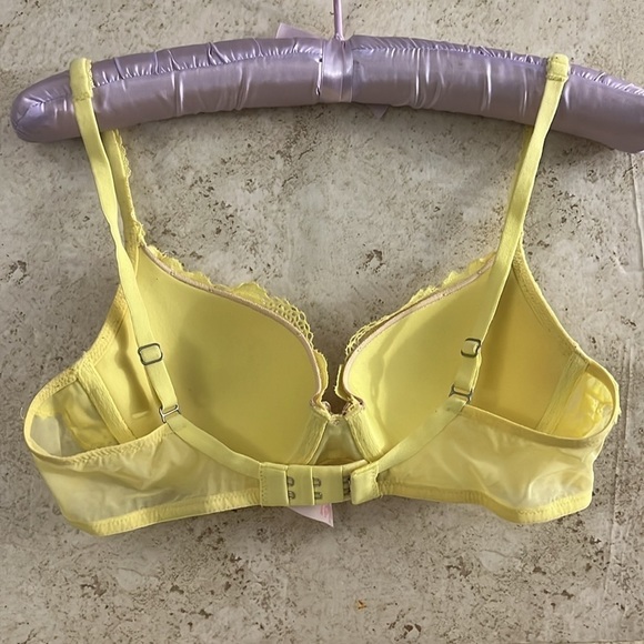 Victoria's Secret Body By Victoria Lined Demi Double Buste Bra size 34B - Picture 2 of 9